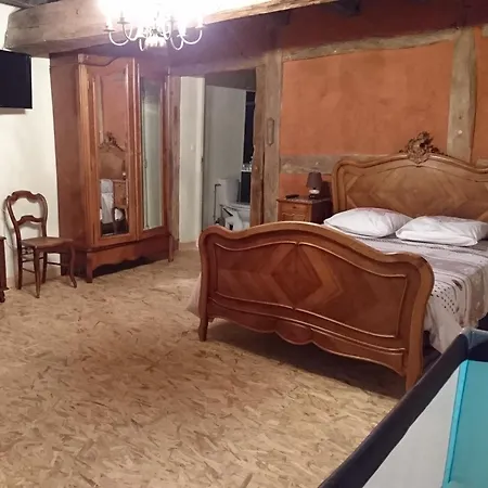 A La Poularde Tatil Evi