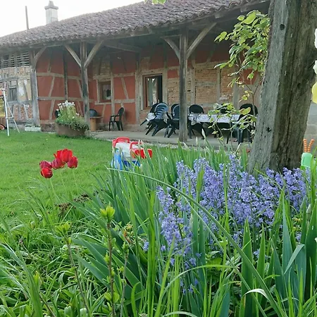 A La Poularde Tatil Evi Curciat-Dongalon